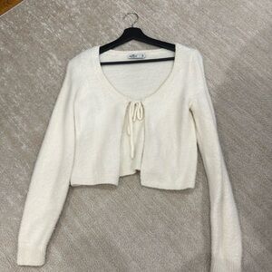 Cute fuzzy sweater. Super soft